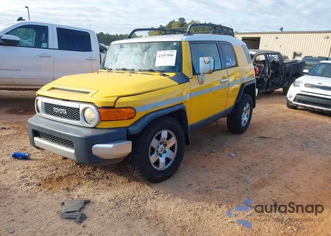 2007 Toyota Fj Cruiser from USA, damaged, VIN JTEZU11F770010728